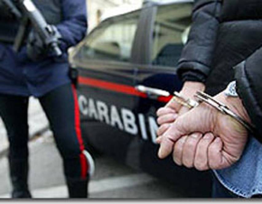 Sorpresi a rubare castagne, 6 stranieri arrestati