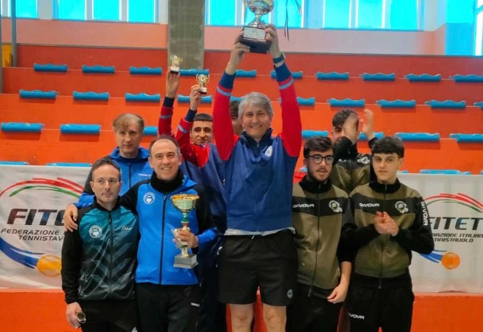 TENNISTAVOLO - Spezzano Albanese conquista a sorpresa la Coppa Italia