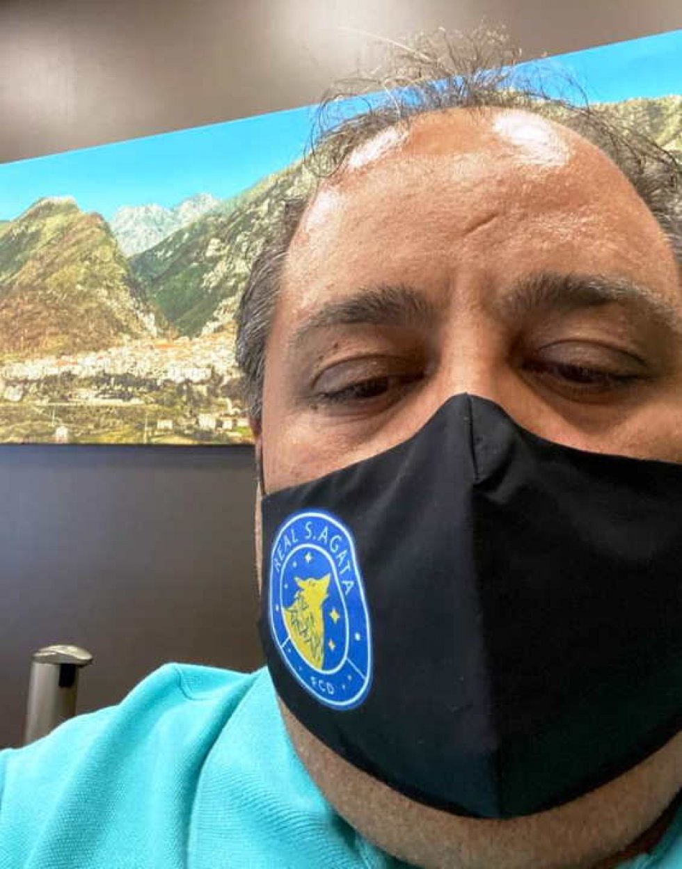 Il presidente Quintieri con mascherina personalizzata