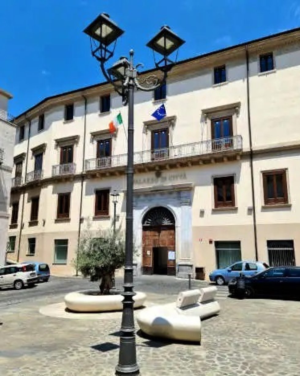 Palazzo Bianchi, sede della polizia Locale 