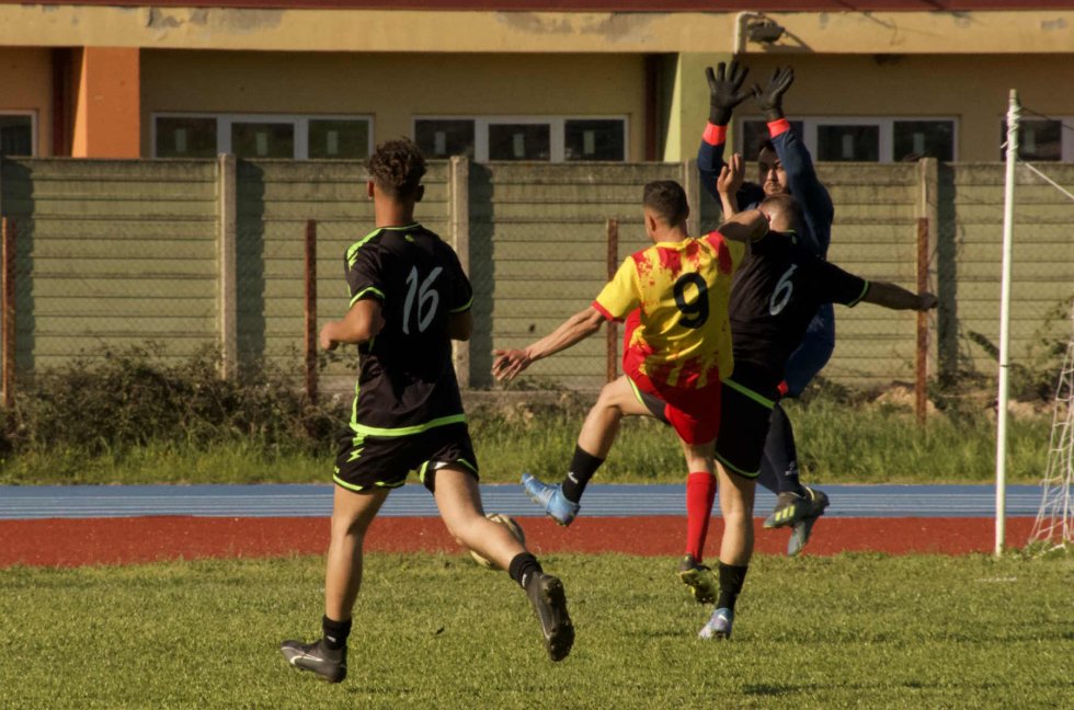 Calcio: Spezzano batte il caloveto