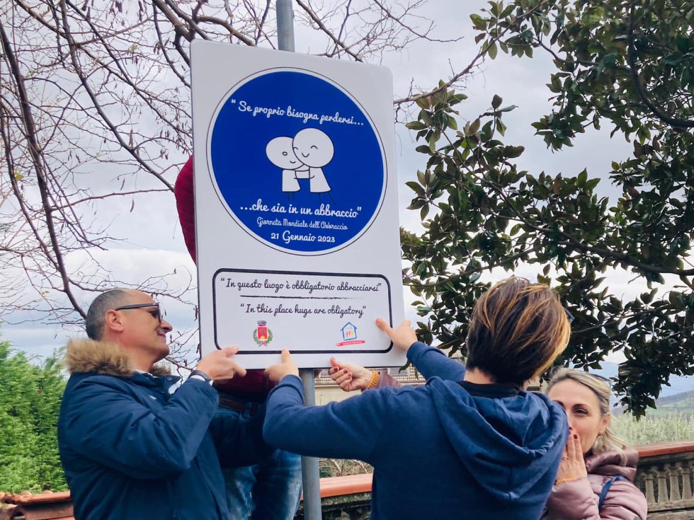 Il SAI “Cerzeto Solidale” celebra la Gionata Mondiale dell’Abbraccio