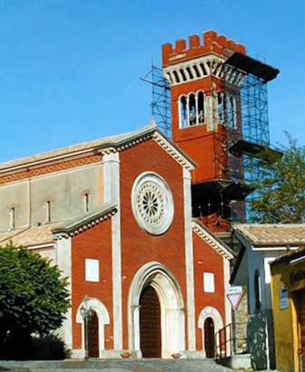 Il Duomo, nei pressi della sede Vescovile 