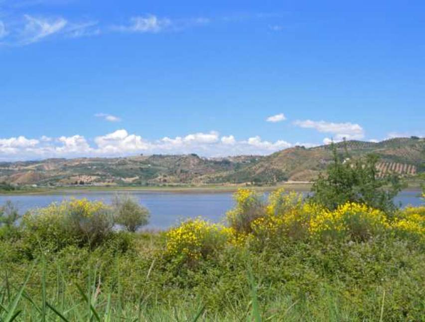 Uno scorcio del lago di Tarsia