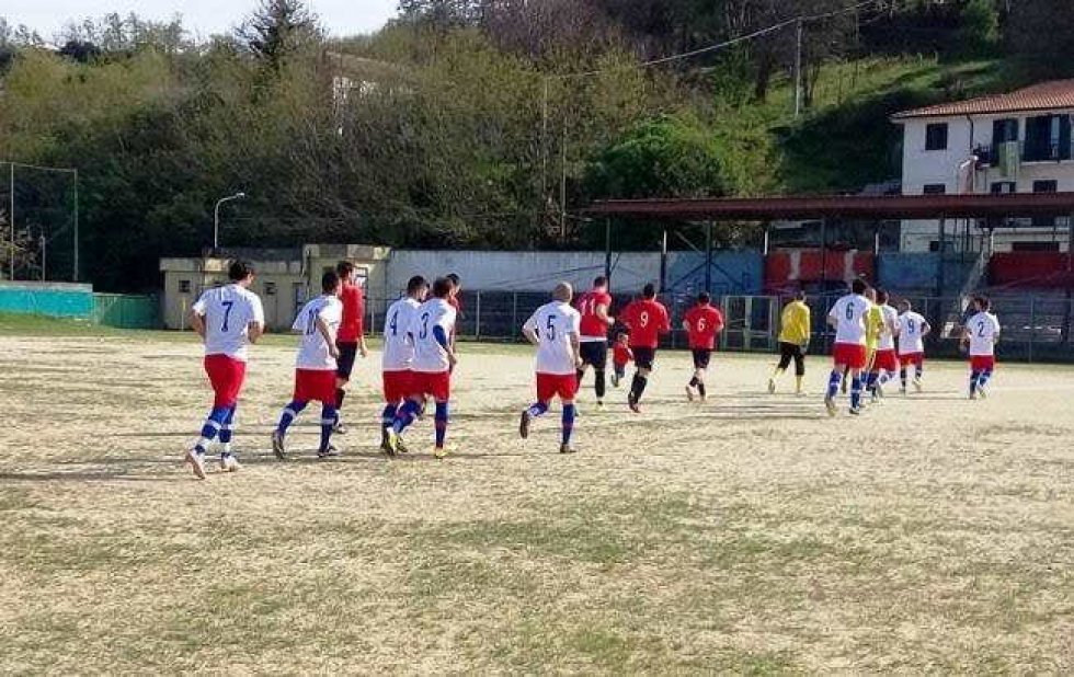 Squadre in campo allo "Spadafora" di San Marco Argentano