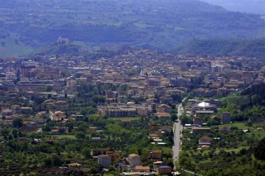 Castrovillari, successo per la Colletta Alimentare: raccolti 4.350 chilogrammi di generi alimentari