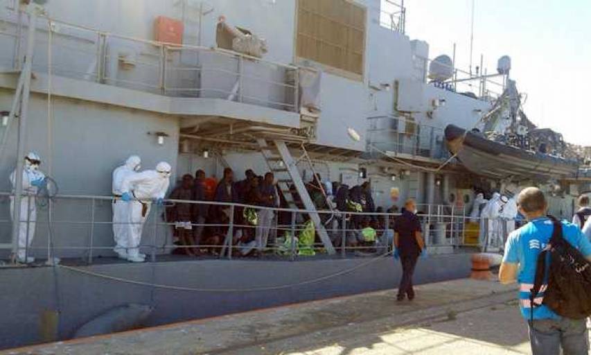 Nuovo sbarco di migranti stamani al porto di Corigliano