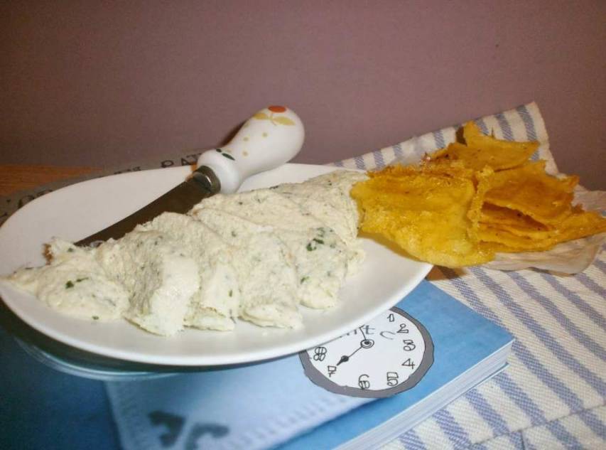 Paté di baccalà con sfoglie di polenta croccanti