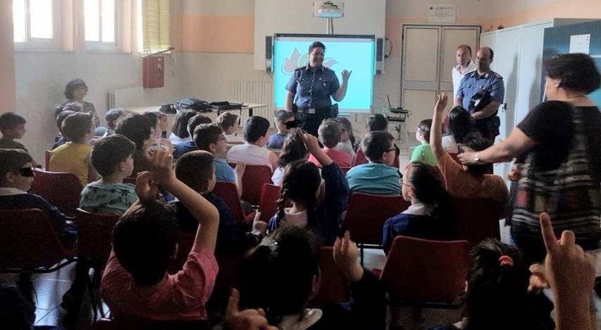 Educazione ambientale, i Carabinieri Forestali nelle scuole a Castrovillari