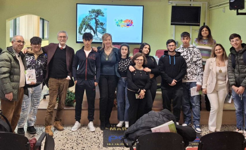 Studenti a lezione con “ISDE” e “Solidarietà e Partecipazione”