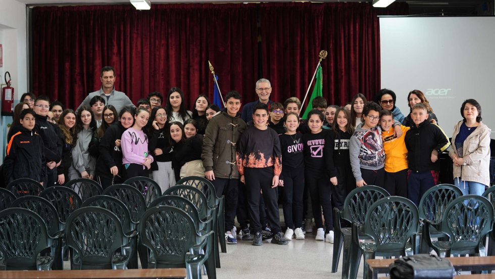 Laghi parla di Ambiente e Salute nella Scuola di San Lorenzo del Vallo