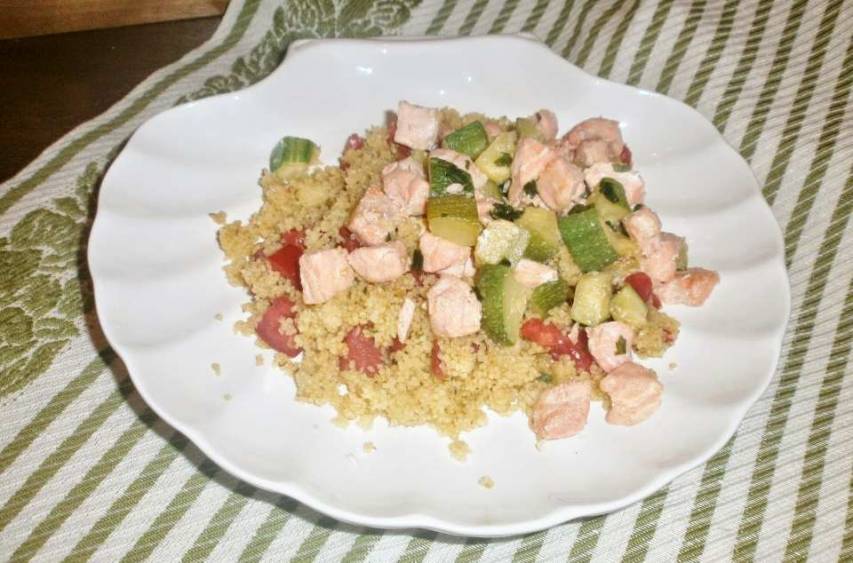 Cuscus salmone e zucchine