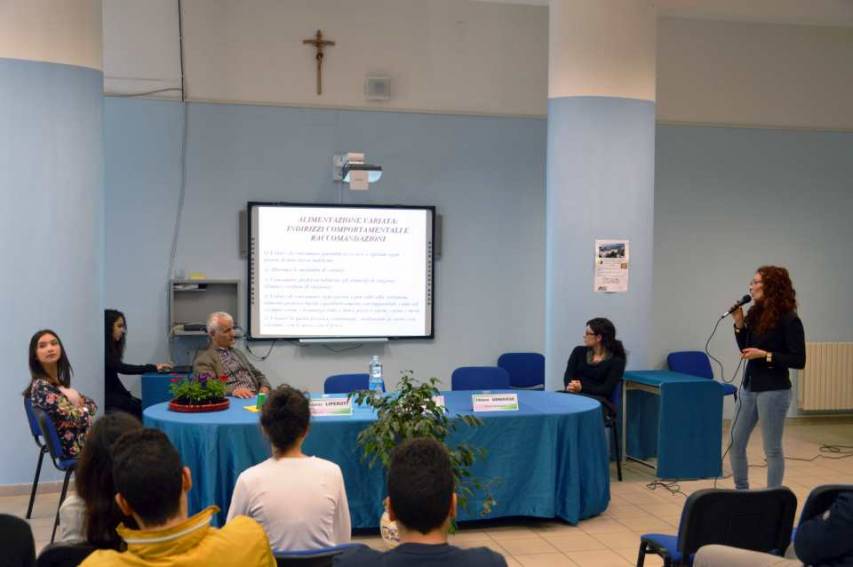 Successo per il dibattito su alimentazione e salute tenuto allo Scientifico di Spezzano