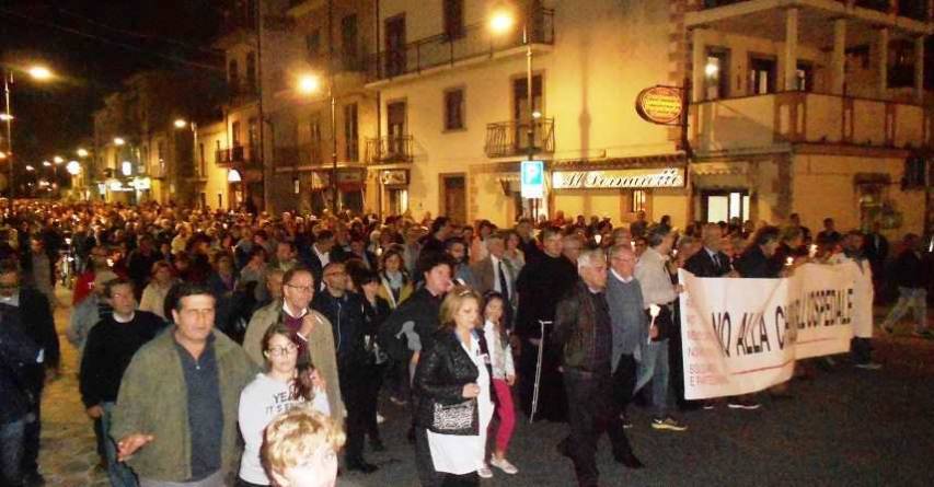 Successo per la fiaccolata di Castrovillari