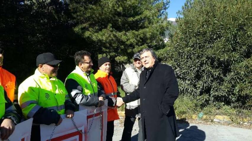 Castrovillari, monsignor Francesco Savino solidale con i lavoratori Italcementi