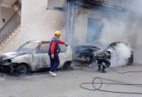 Auto a fuoco a Spezzano, danneggiata anche un&#039;abitazione