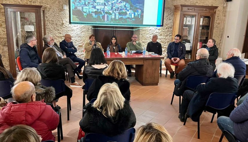 Successo per la presentazione del libro di Provenzano