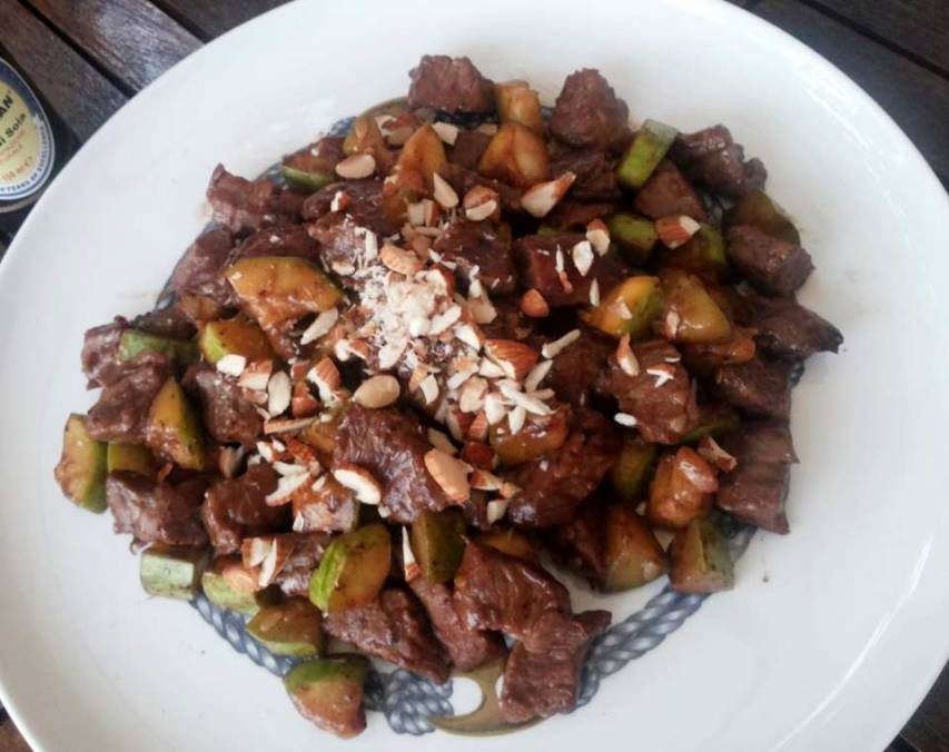 Padellata di carne e zucchine alla salsa di soia