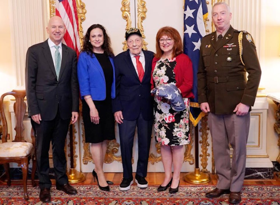 Da sx: Jack Markell, U.S. Ambassador to Italy and the Republic of San Marino; Elizabeth Bettina Nicolosi; Dominick Critelli;  Nancy Lynn, Col N. Scott Cline, Army Attaché, US Embassy Defense Attaché Office