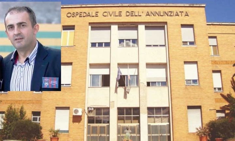 Nel riquadro Di Scianni e, sullo sfondo, l'Annunziata