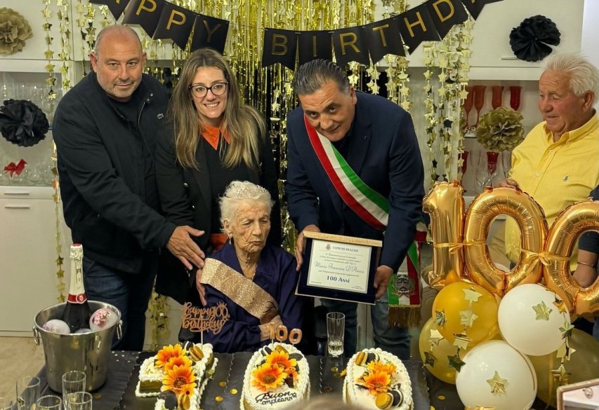 Luzzi. Cento candeline per nonna Maria Francesca