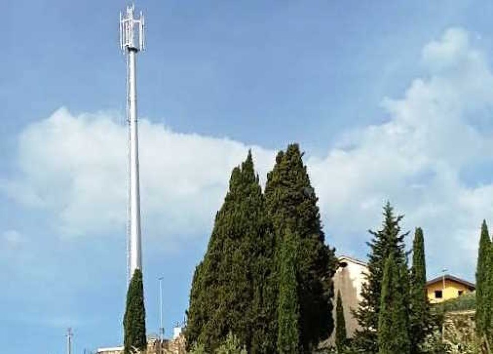 Mottafollone, cresce la protesta contro l'antenna 5G