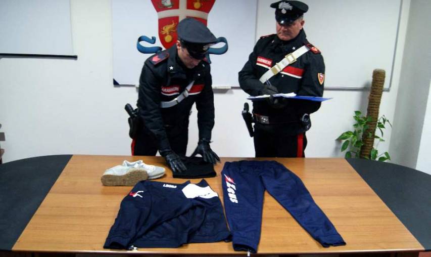 Sorvegliato speciale svaligia negozio di abbigliamento a Corigliano. Arrestato