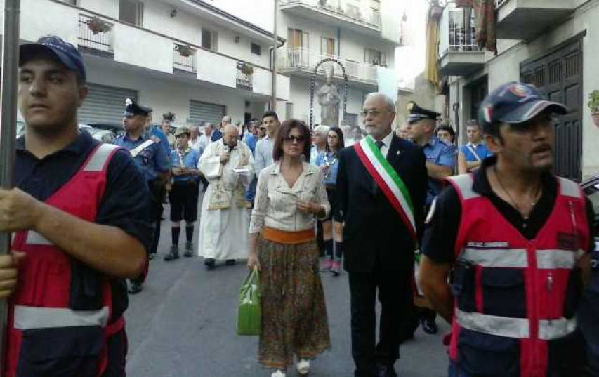 Il sindaco ad una festa di San Leone