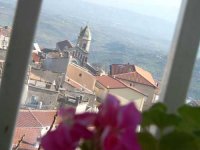 Un panorama del borgo arbëreshë