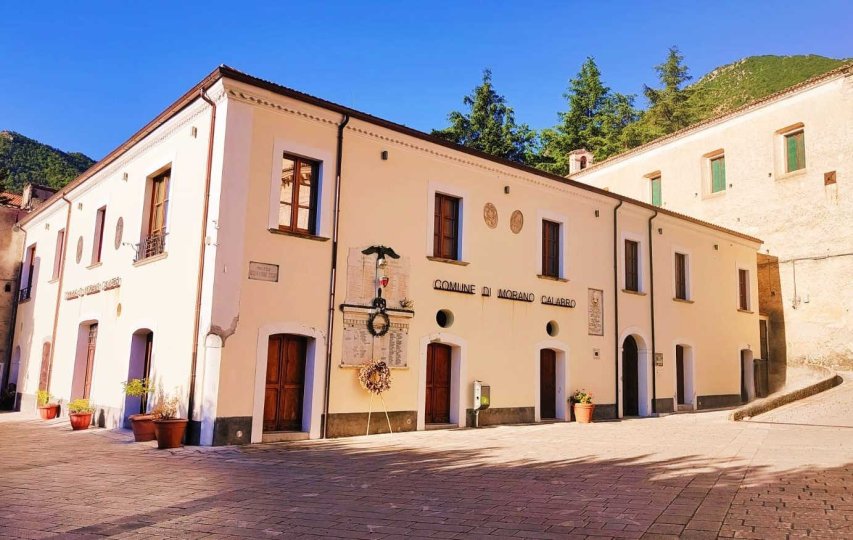 Morano, detenuti al lavoro sulla pista pedo-ciclabile