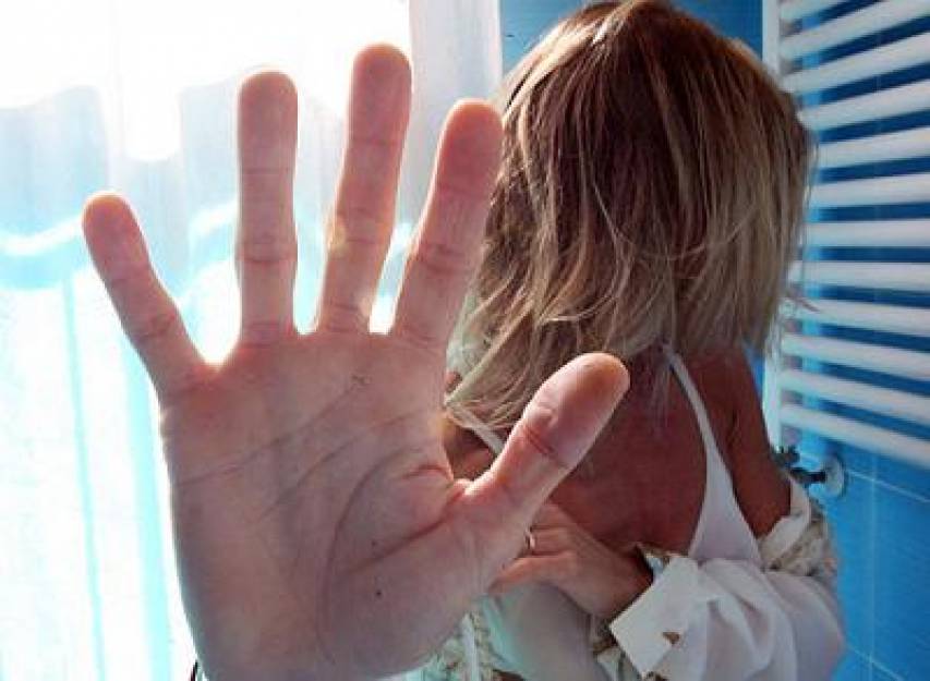 Custodia cautelare a 29enne per violenza sulla convivente