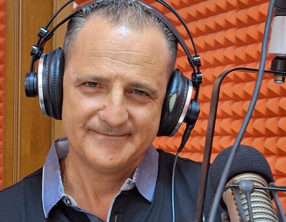 Ciccio Scarpelli porta in trasferta i detti del  Mparativillu. Serata a Montalto Uffugo