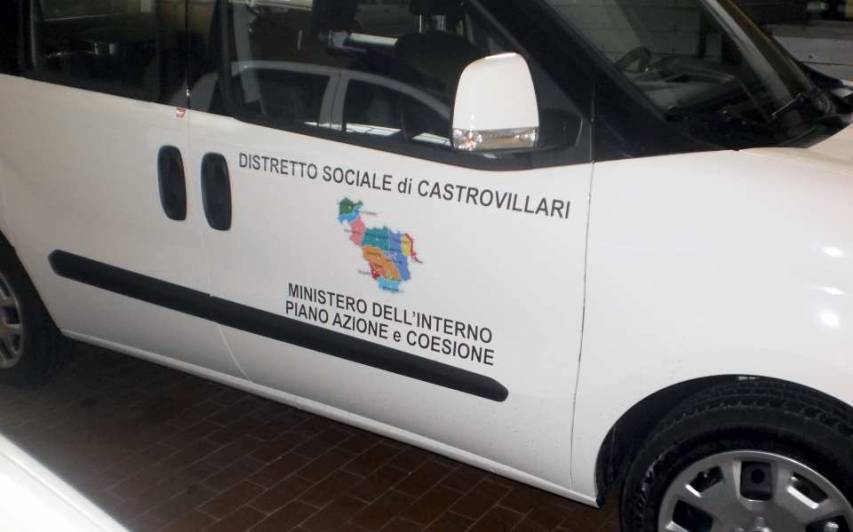 Auto medicale per anziani pronta per tredici comuni del Pollino