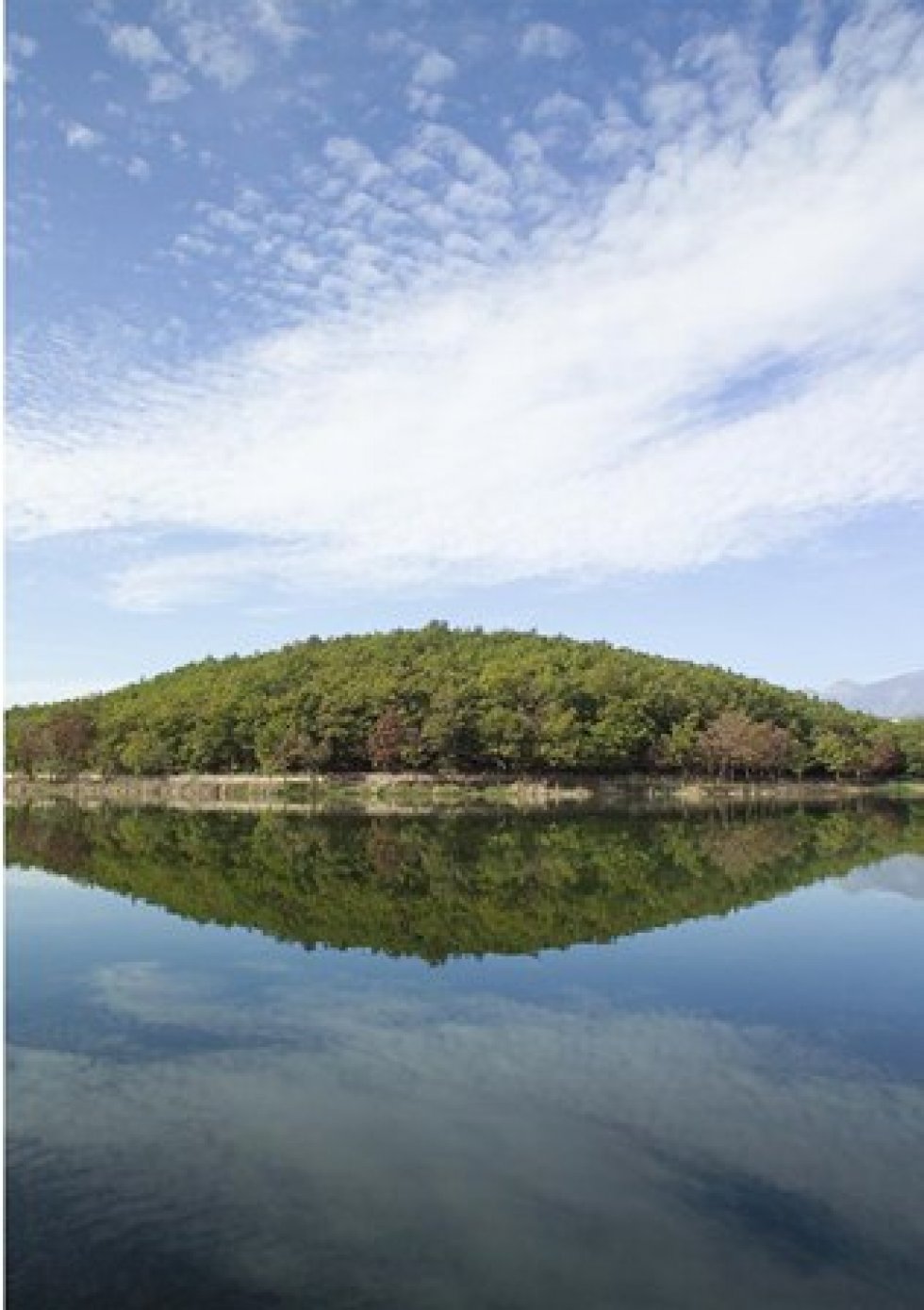 Il lago Farneto ad Altomonte 