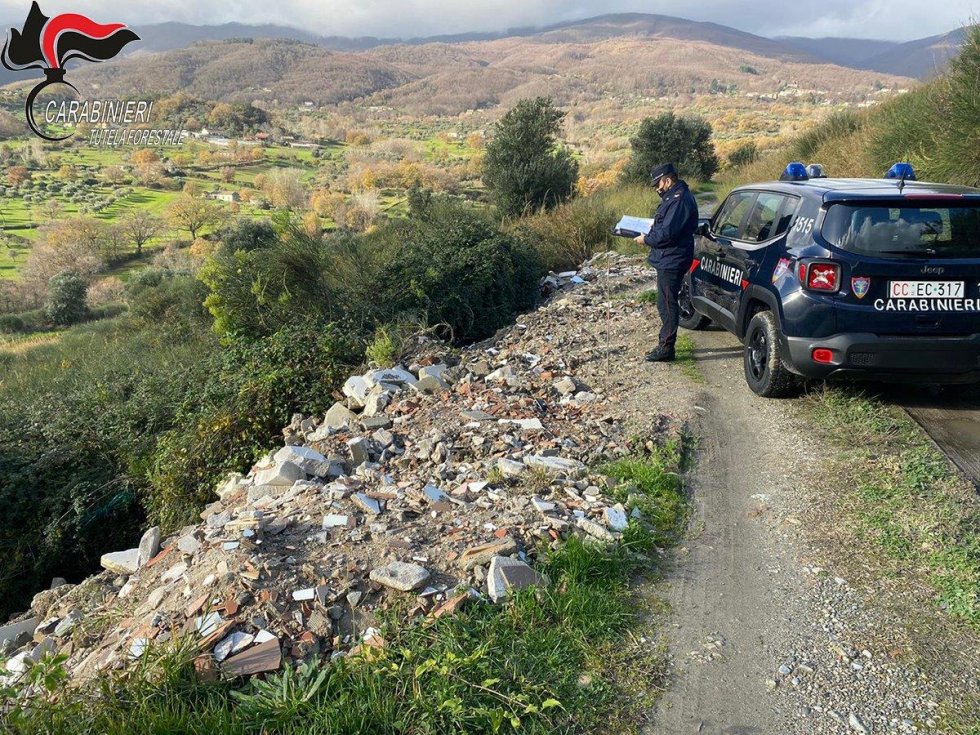 Lattarico. Smaltimento illecito di rifiuti, denunciato un imprenditore