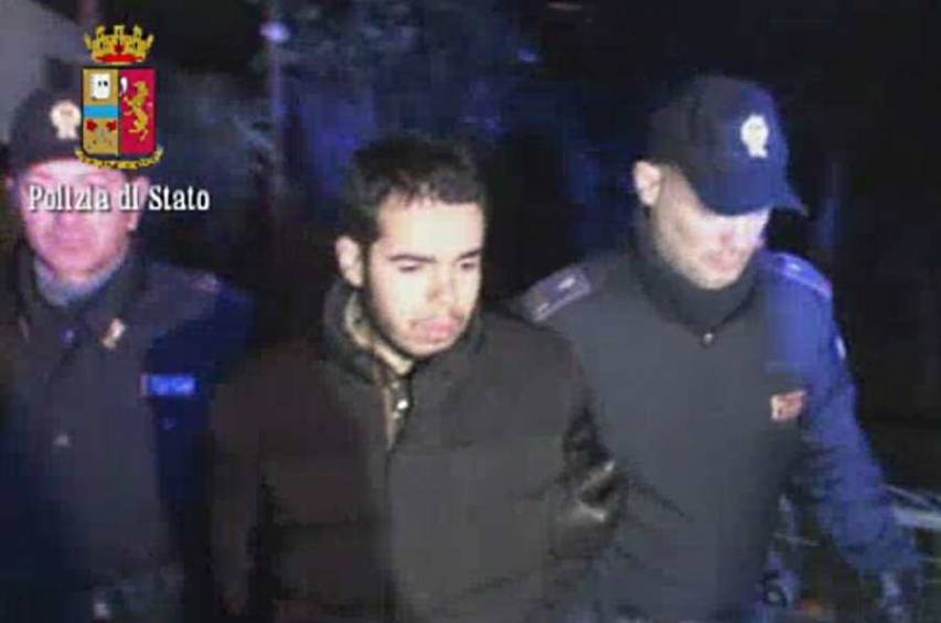 Antiterrorismo, arrestato a Luzzi marocchino sospettato di essere un foreign fighters