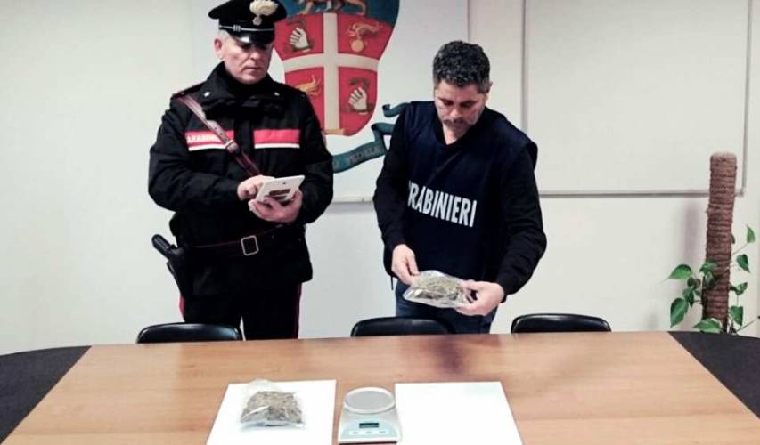 Arrestato pluripregiudicato che nascondeva la droga nella spazzatura