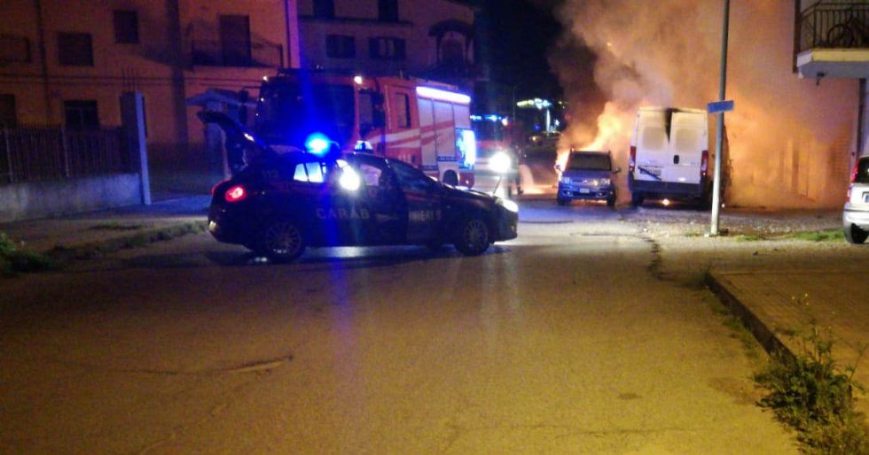 Ancora incendi di auto a Spezzano Albanese