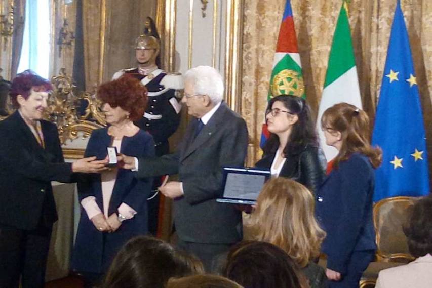 Francesca De Giovanni premiata da Mattarella per la sua opera su Malala Yousafzai