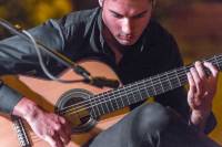L&#039;esibizione di Diego Cambareri alla chitarra