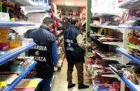 Sequestrati prodotti natalizi dalla Guardia di Finanza