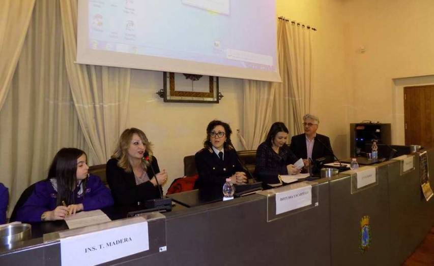 Bullismo e cyberbullismo al centro di un convegno con la scuola di Rossano