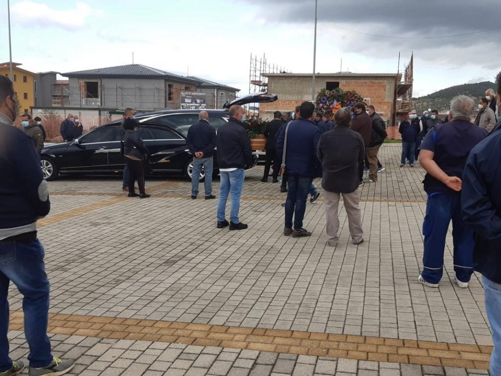 L’addio commosso a Pino Franco Cosenza, il 65enne di Luzzi vittima sul lavoro