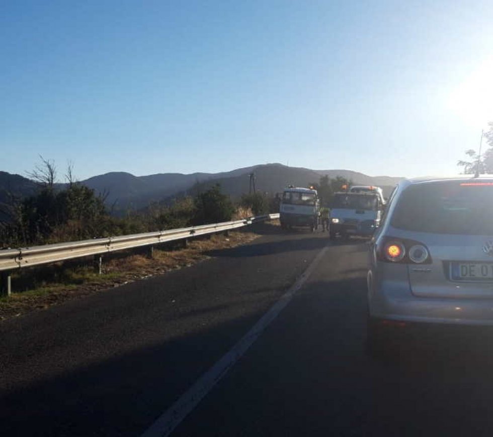 Traffico bloccato sulla provinciale Varco Bufalo - Pianette