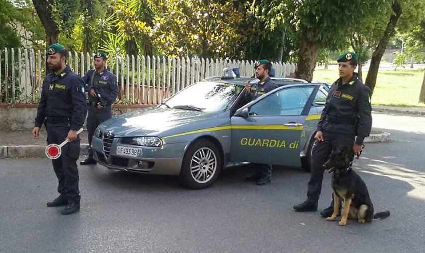 In auto con la cocaina, arrestato sul colpo