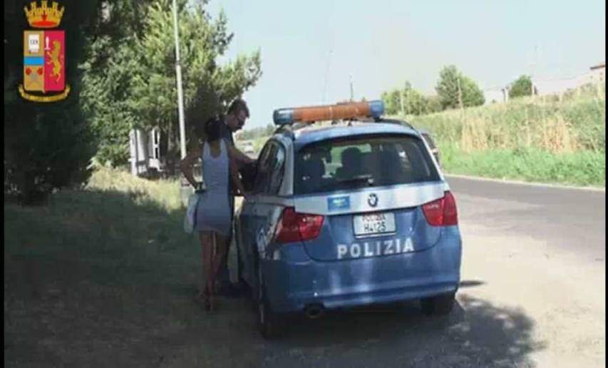 Prostituzione sullo Jonio, la Polizia a lavoro per contrastare il fenomeno