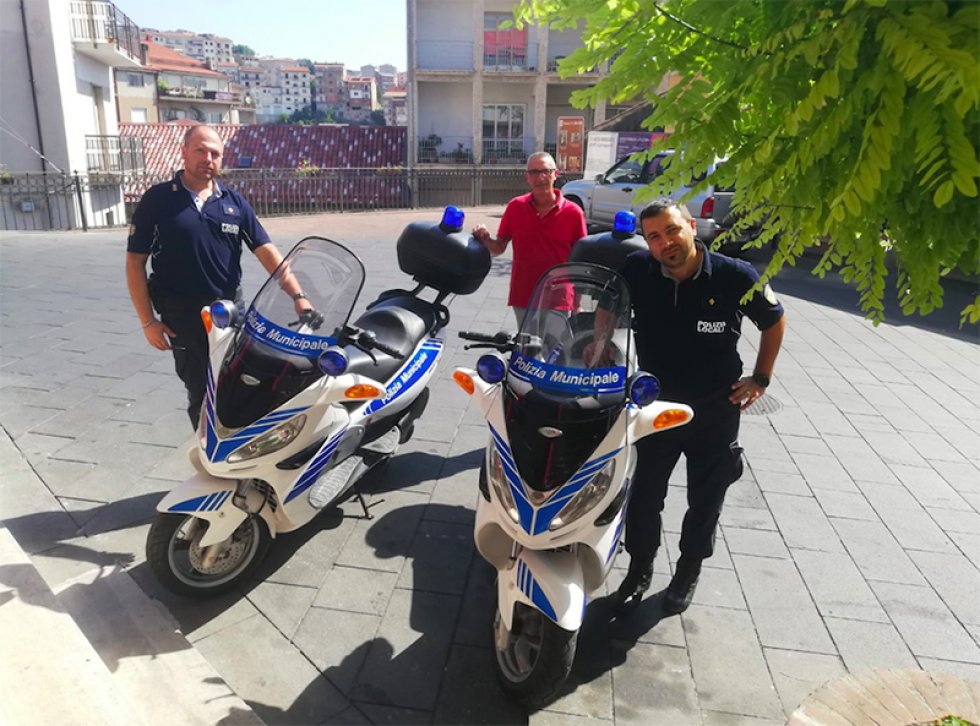 Saracena. La Polizia Locale in sella agli scooter